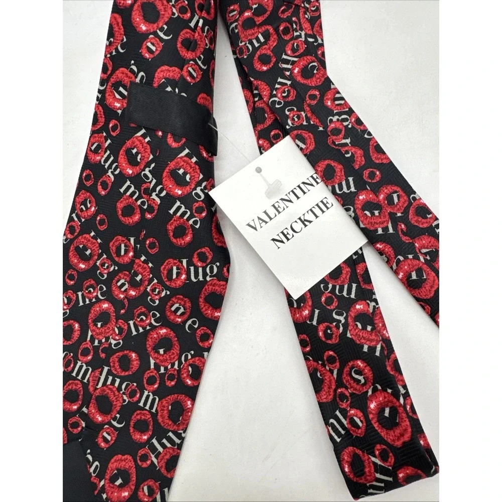 Vintage Black Hug Me Valentine Necktie Kisses Red Lips New With‎ Tag